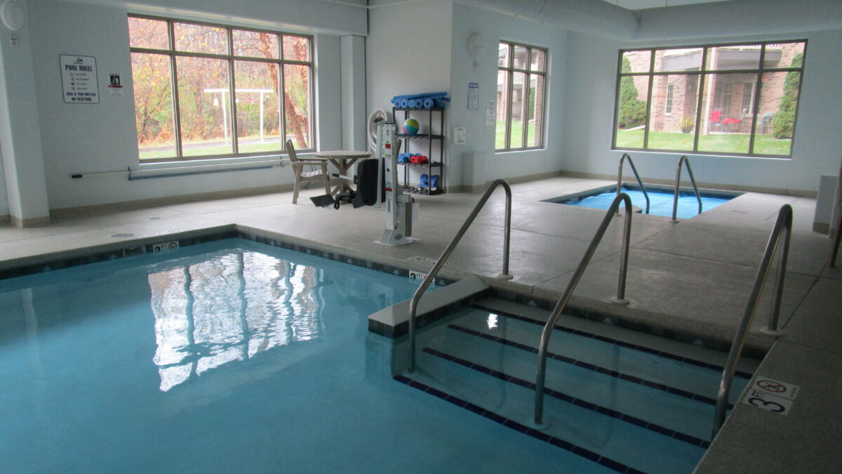 Brookview Meadows Interior Fitness Pool 01