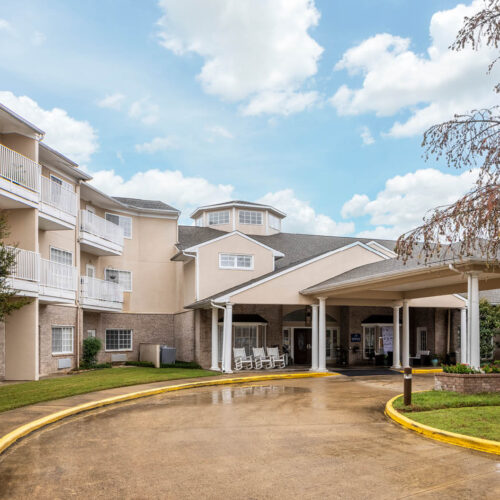 The Waterford at Mesquite - Senior living in Mesquite, Texas front entrance