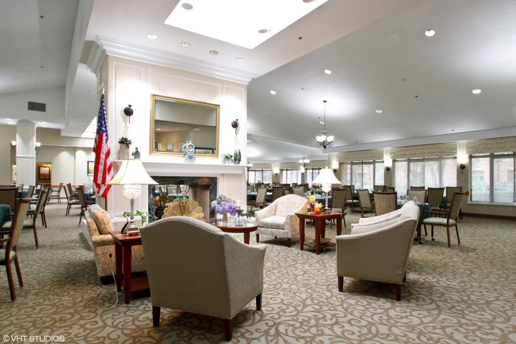 Independence Village of Olde Raleigh_Interior_Lobby_01