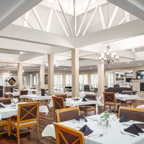 The Waterford on Cooper dining room