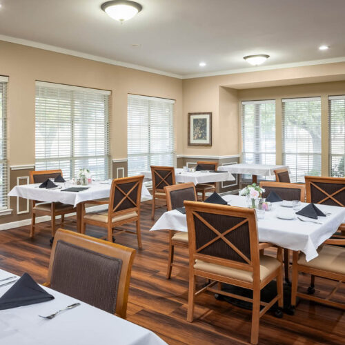 The Waterford on Cooper dining room