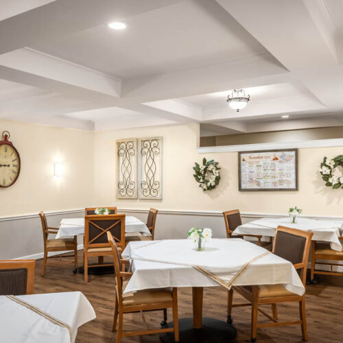 The Waterford on Cooper dining room