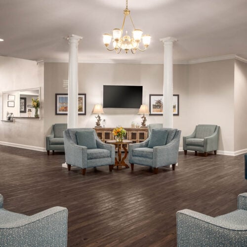 The Waterford at Fort Worth common room