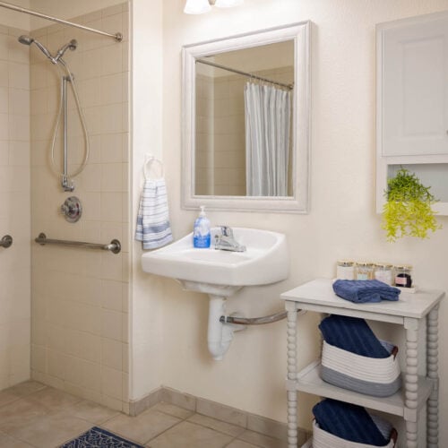 Courtyards at Lake Granbury Model Apartment