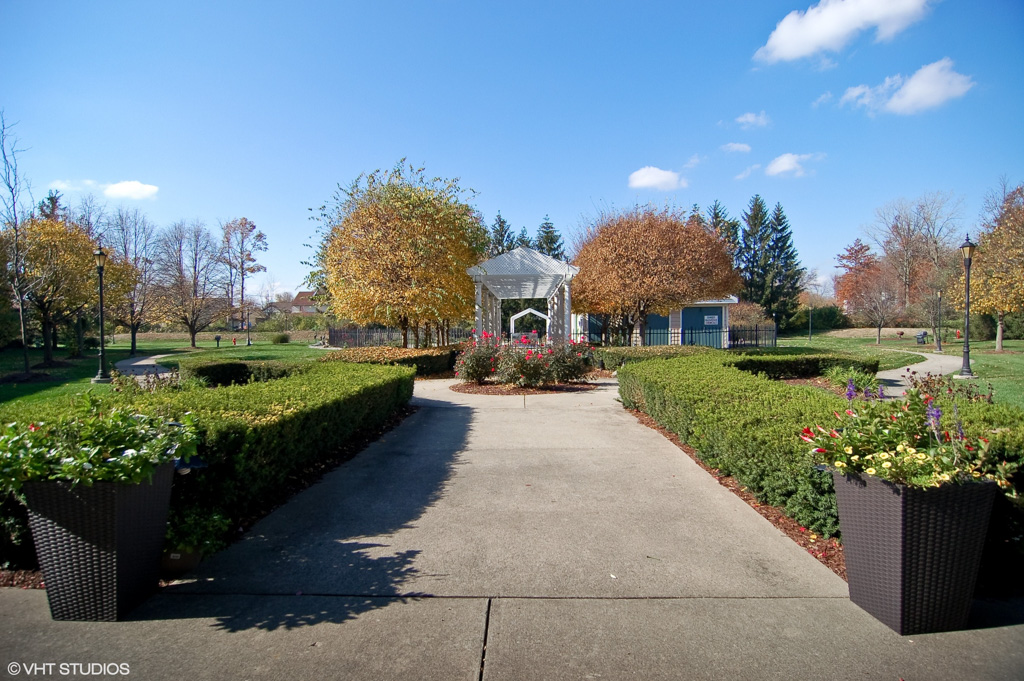 Georgetowne Place_Exterior_Courtyard_01