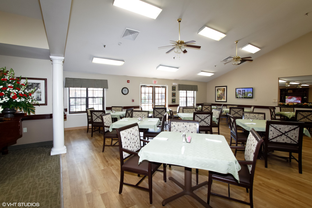 North Pointe_Interior_Dining_01