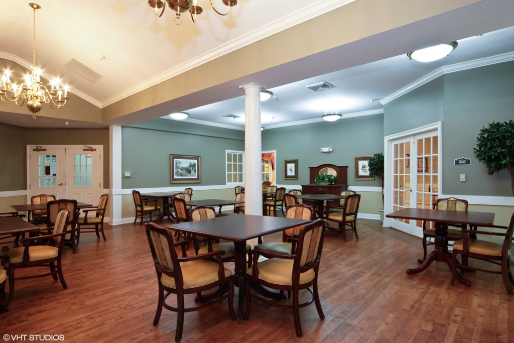 Summit Place and Summit Court_Interior_Dining_01