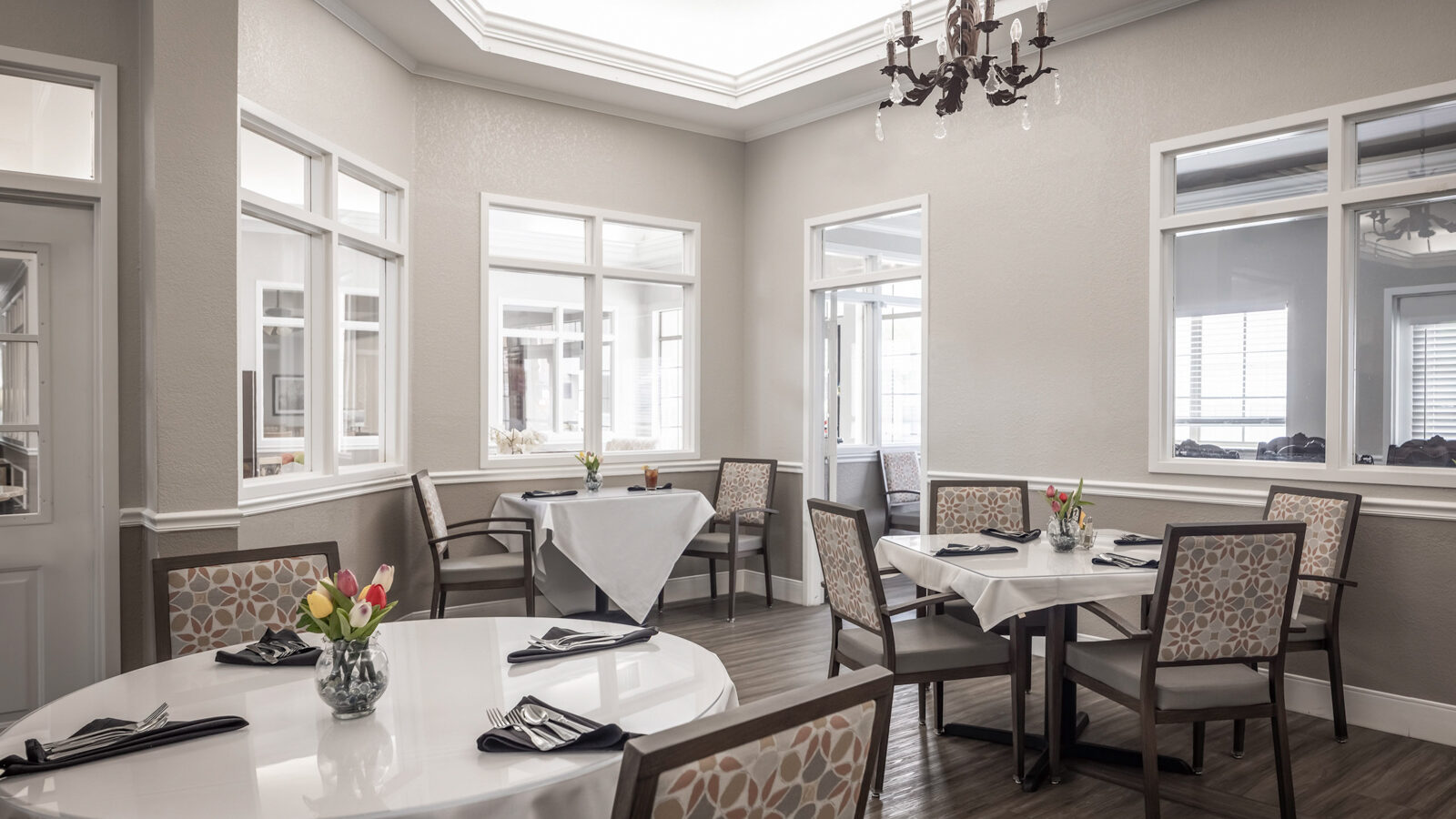 The Remington at Valley Ranch Interior Dining 10