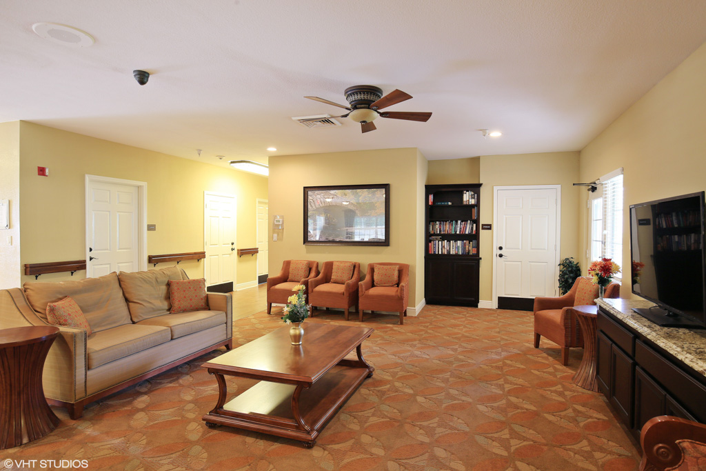 The Waterford at Creekside_Interior_Shared_01