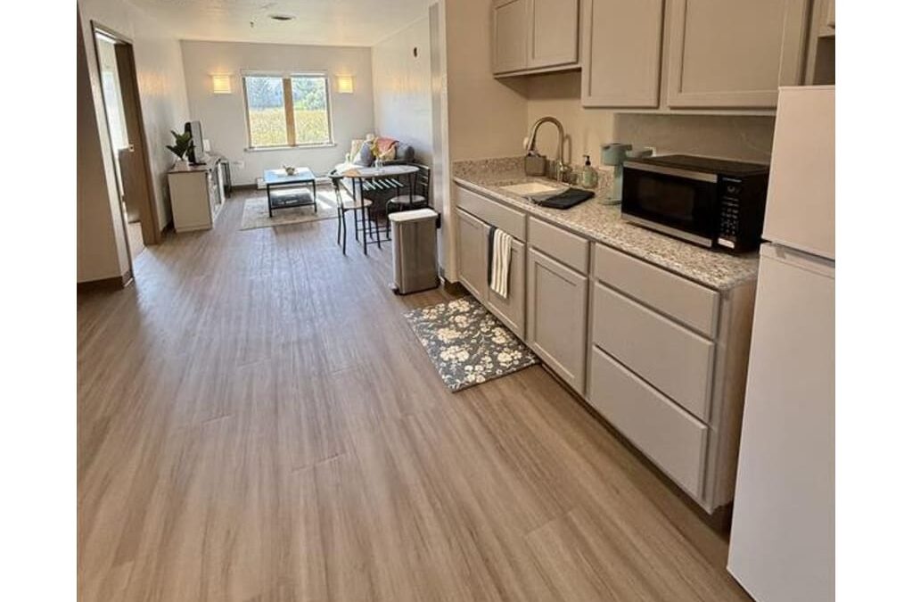 The Waterford at Hartford Apartment 01