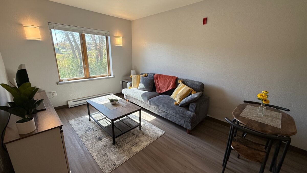 The Waterford at Hartford Apartment 03