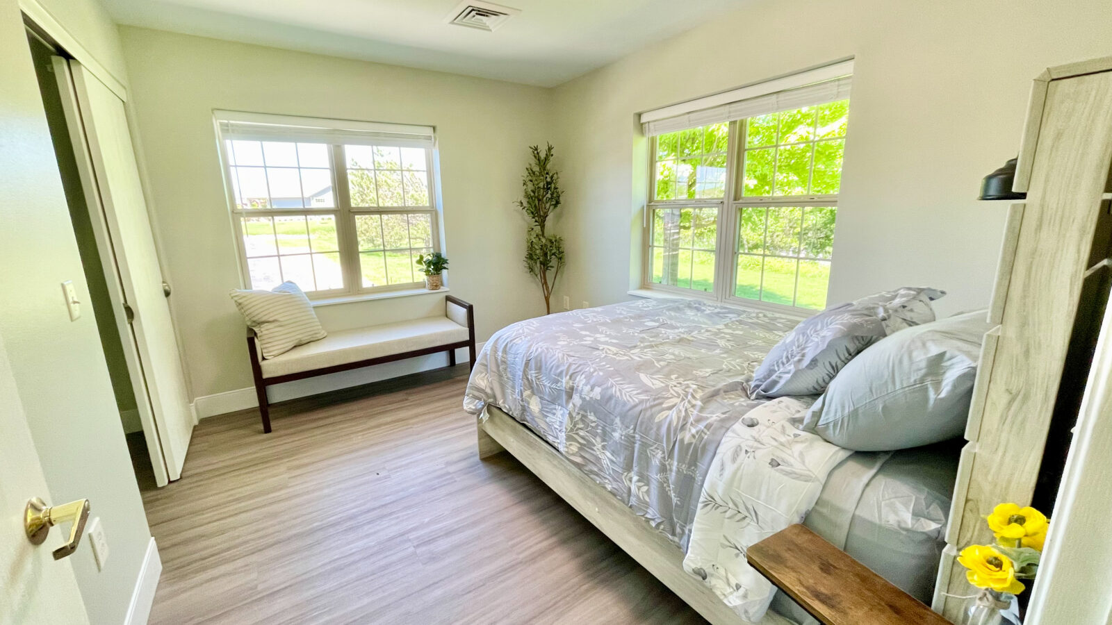 The Waterford at Plymouth Apartment 01 2