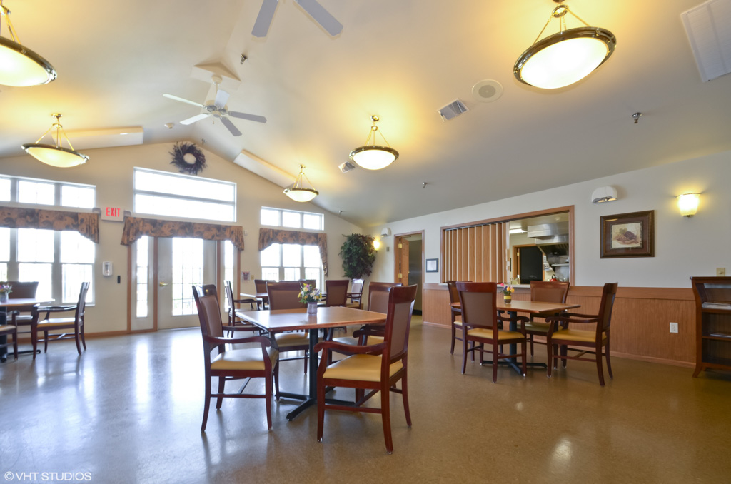 The Waterford at Plymouth_Interior_Dining_01