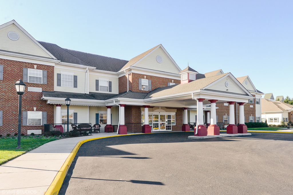 The Waterford at Virginia-Beach_Exterior_Front_01