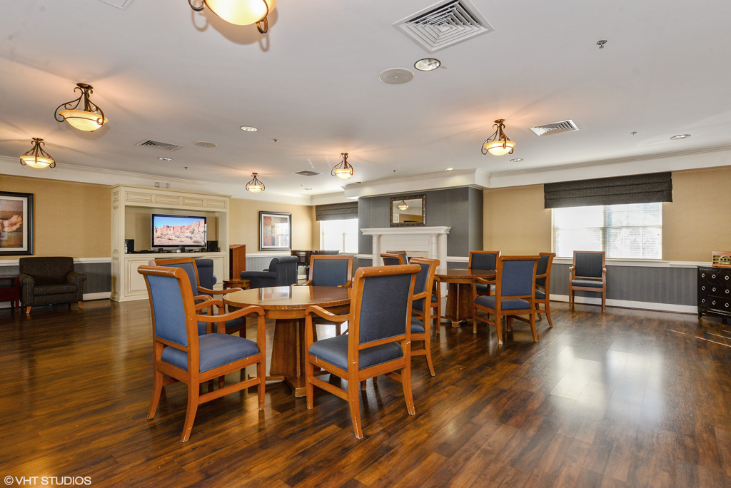 The Waterford at Virginia-Beach_Interior_Dining_02