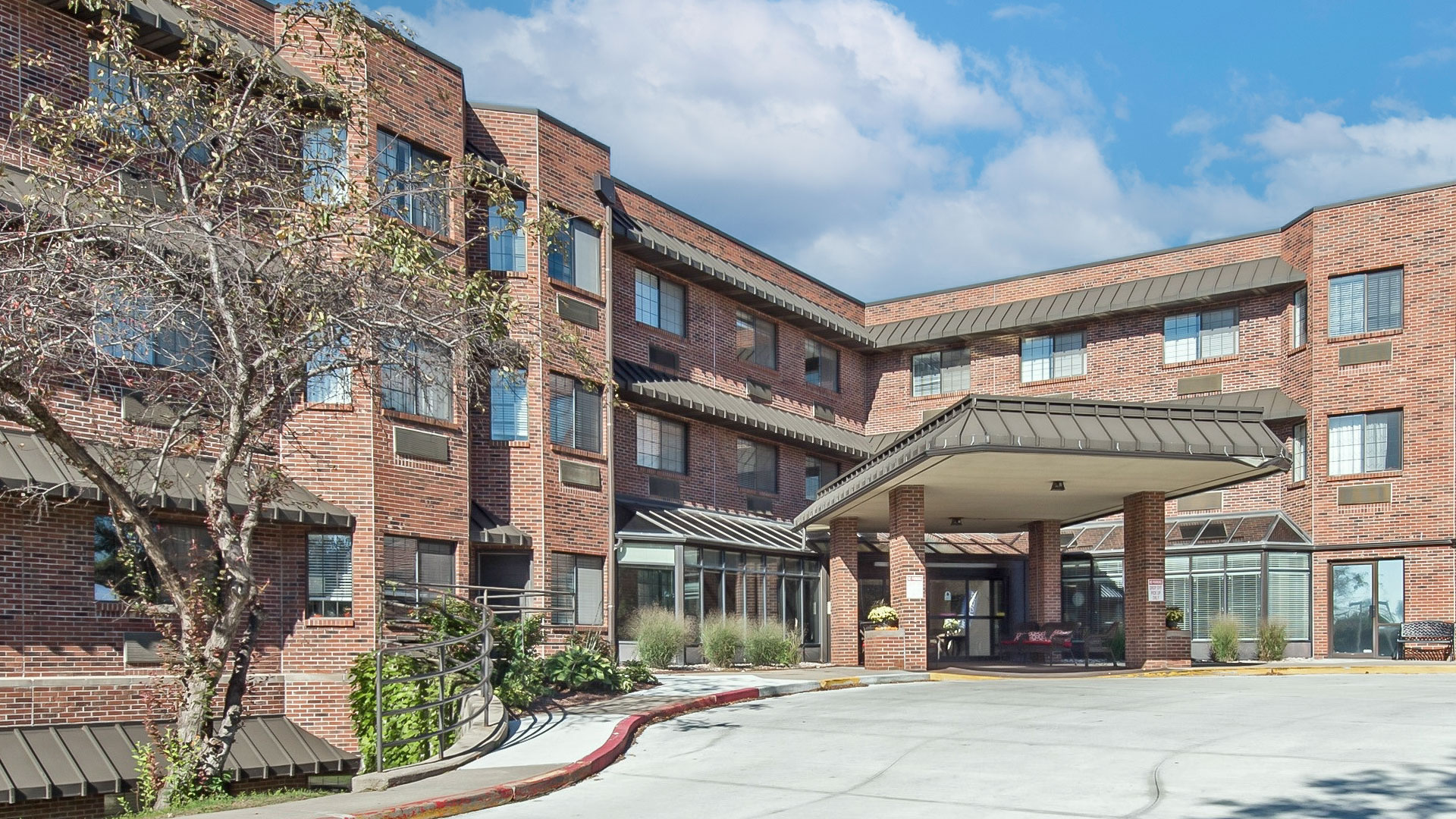 Crown Pointe – Senior Living in Omaha, NE