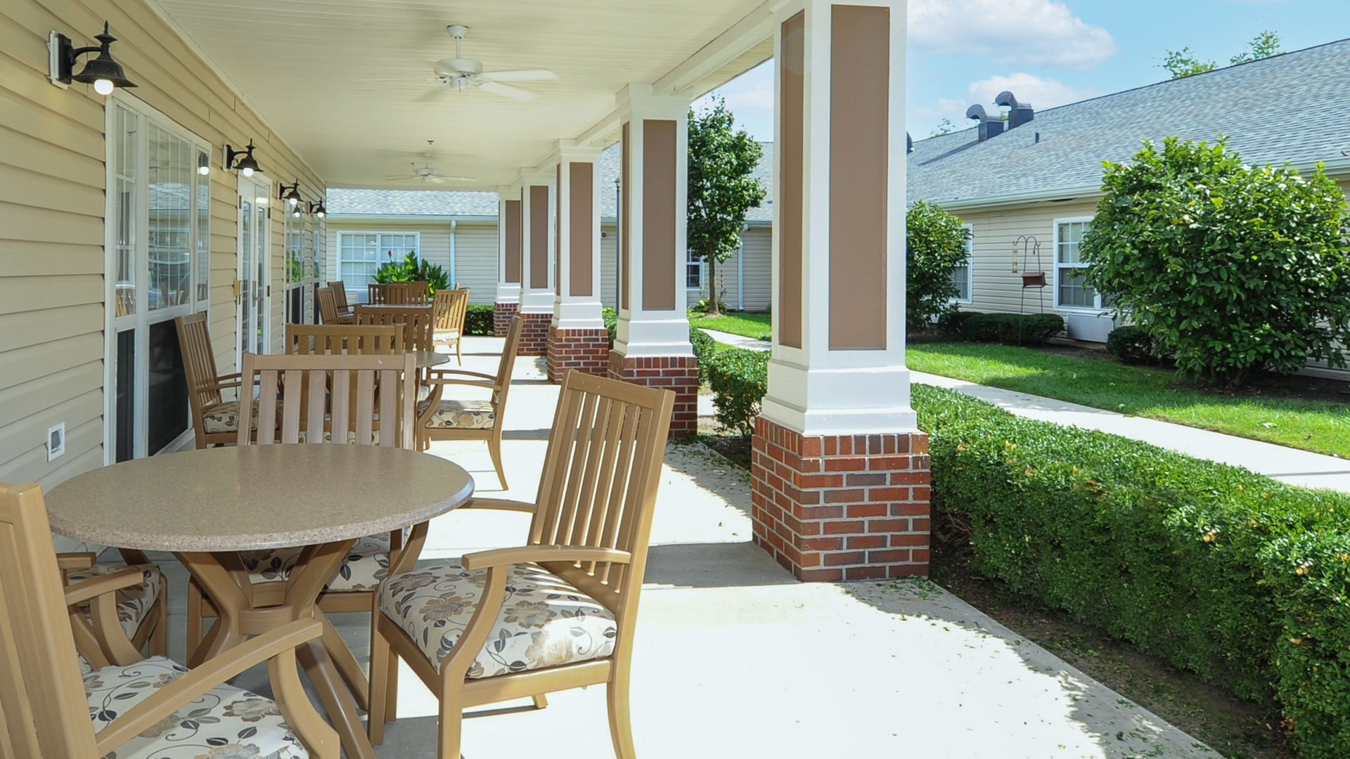 The Wellington at Southport – Senior Living in Indianapolis, IN