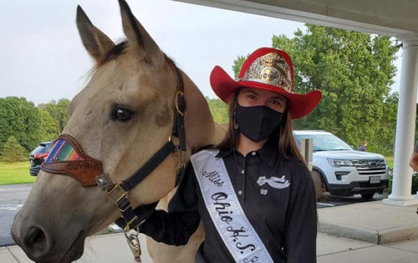 Rodeo horse visits senior living community