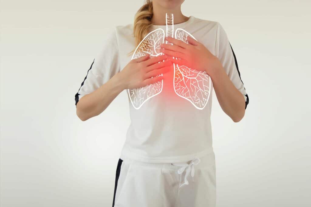 Highlighted red injured lungs.