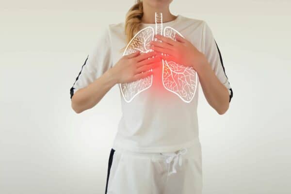 Highlighted red injured lungs.