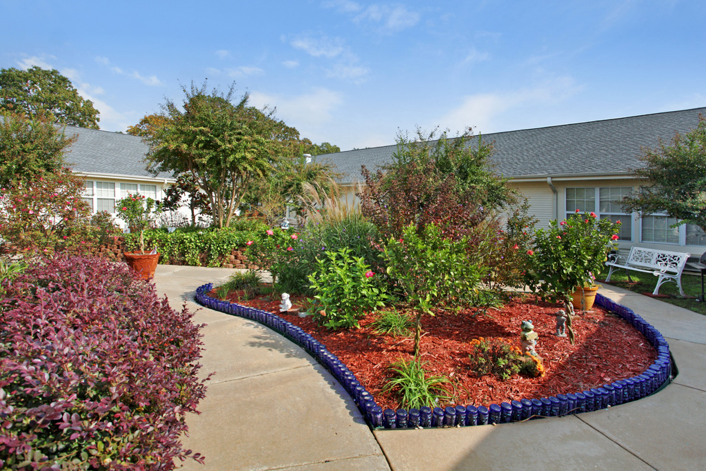 Willow Grove of Sherwood_Exterior_Courtyard_02