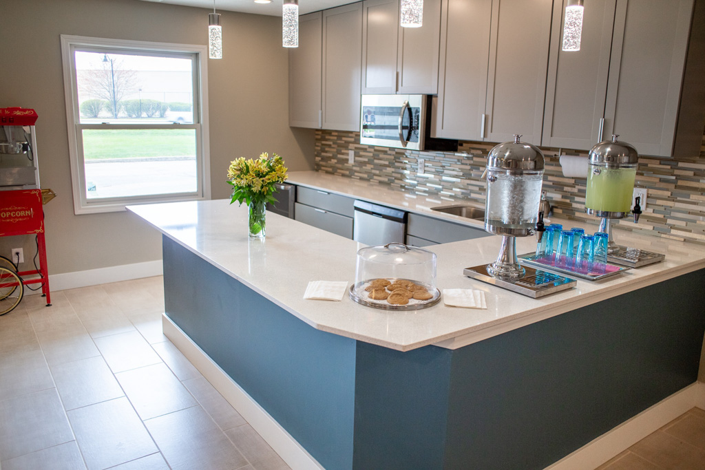 The Oaks at Brownsburg_Interior_SharedKitchen_01