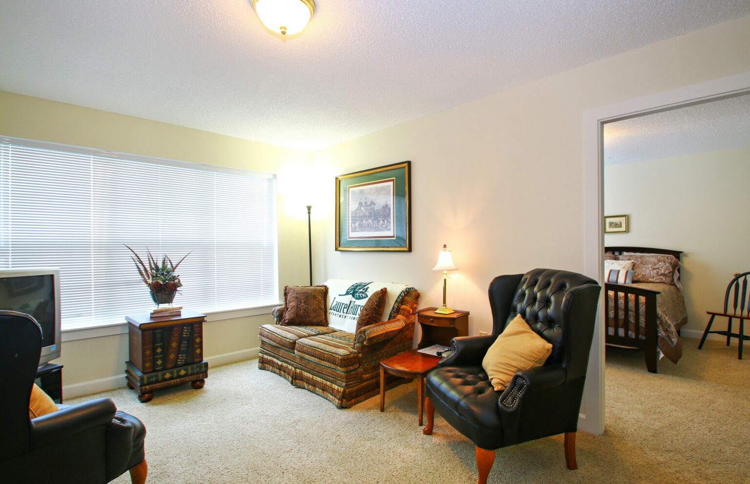 Apartments LaurelHurst & LaurelWoods