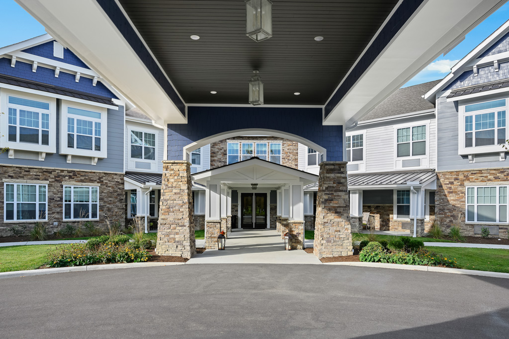 The Ashton at Anderson_Exterior_Front_01