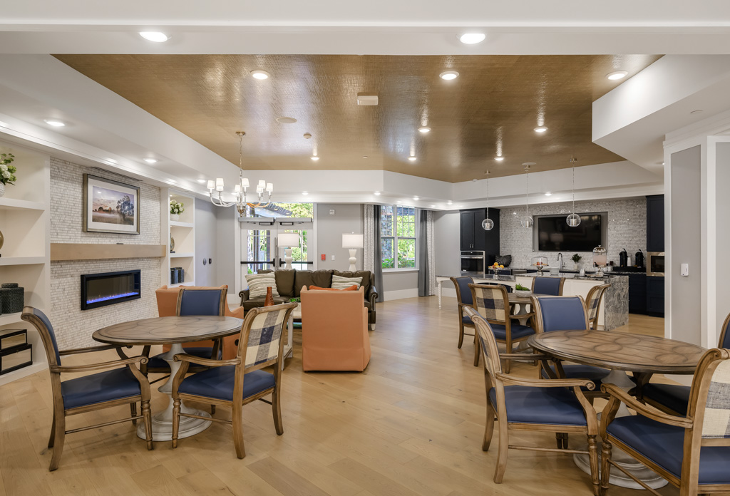 The Ashton at Anderson_Interior_Dining_01