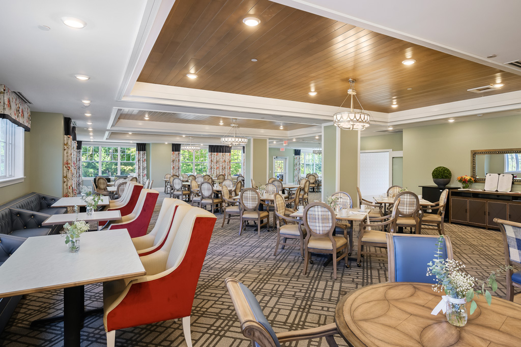The Ashton at Anderson_Interior_Dining_03