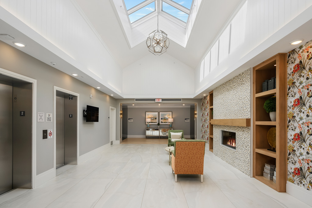The Ashton at Anderson_Interior_Elevators_02