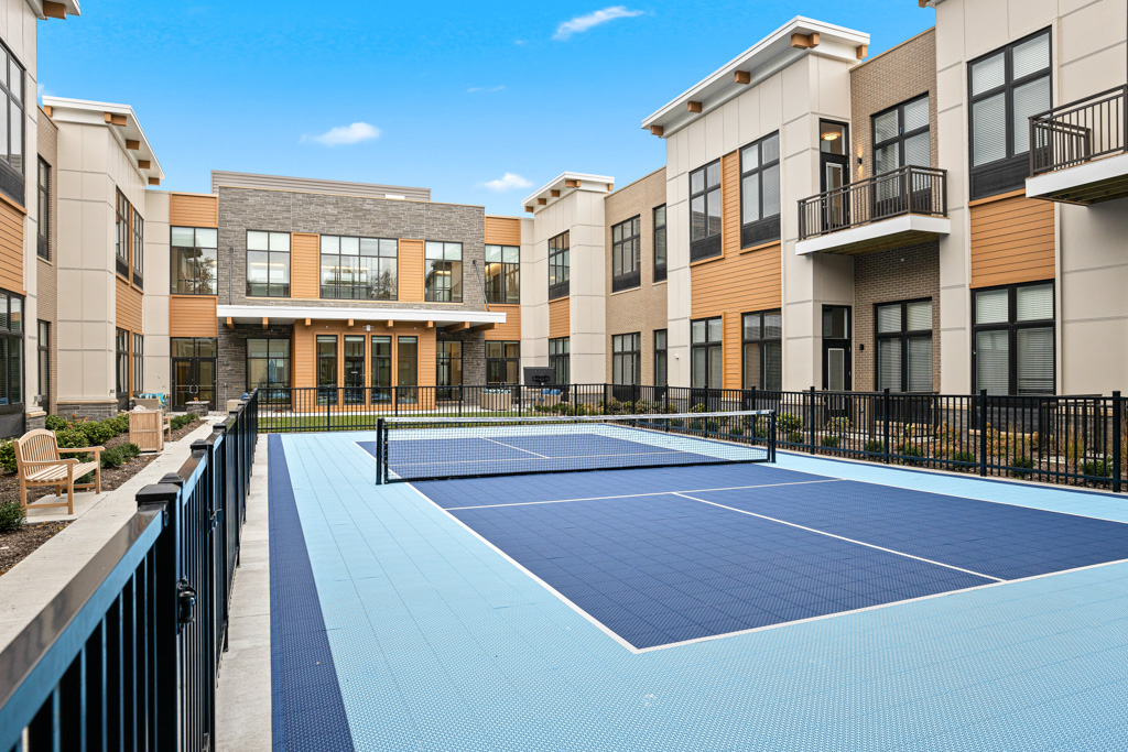 The Ashton at Mayfield Heights_Exterior_Courtyard_05