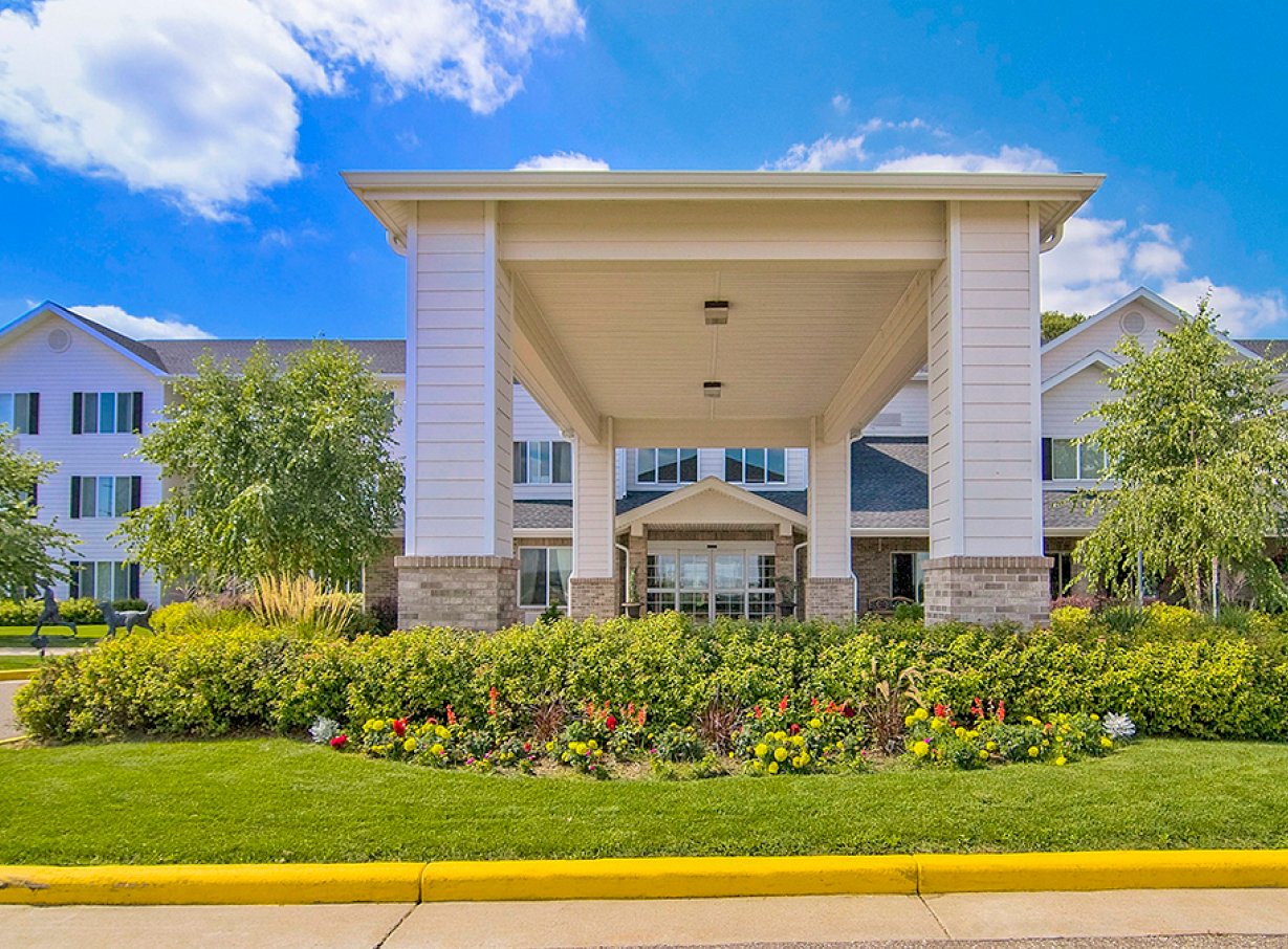 Oakwood hills front entrance