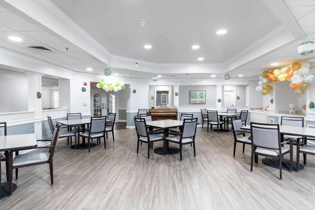 The Waterford at Shavano Park_Interior_MC-Dining_03