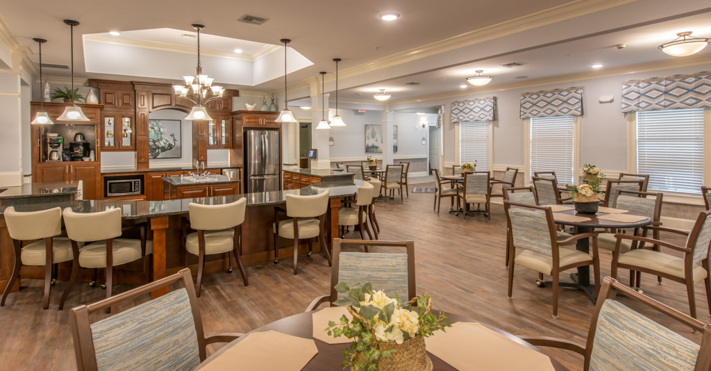 The Addison of West Ashley_Interior_MC-Dining_02