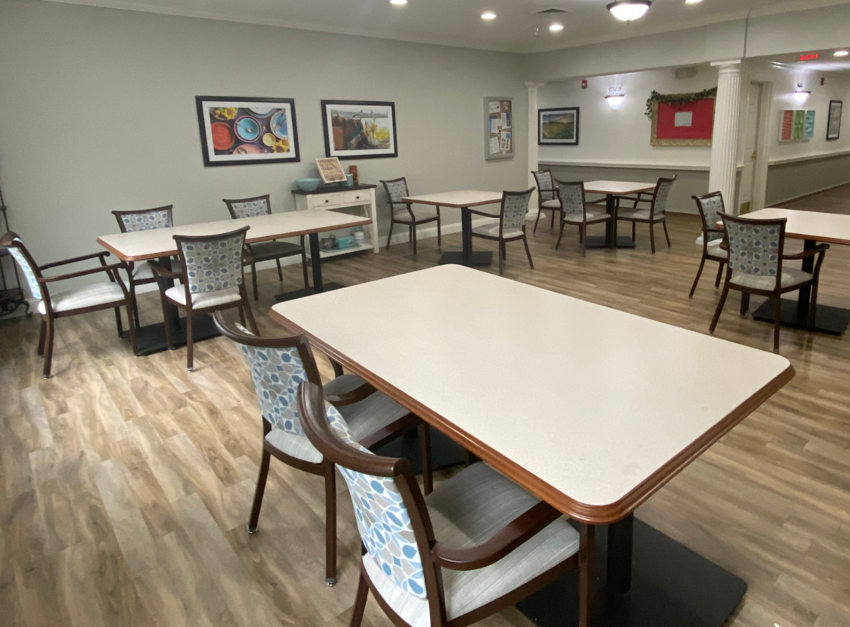 Magnolia Trails dining room at Greenbriar Village