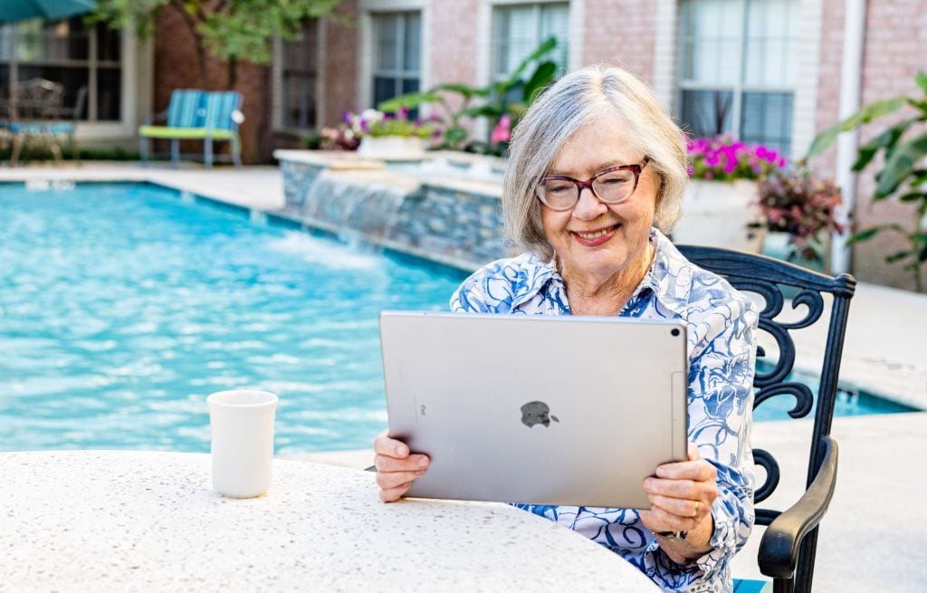 Seniors using tech feature image
