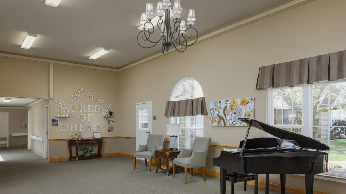 Keystone Woods Interior Shared Tree of Dreams 01