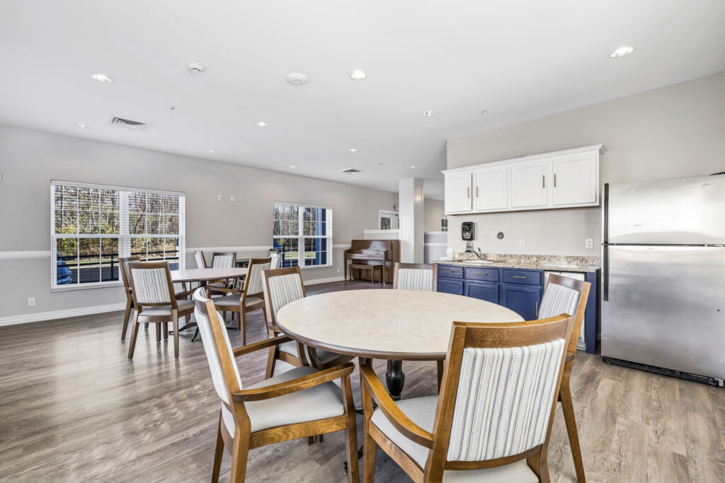 Park Place at Winghaven Interior Dining 02