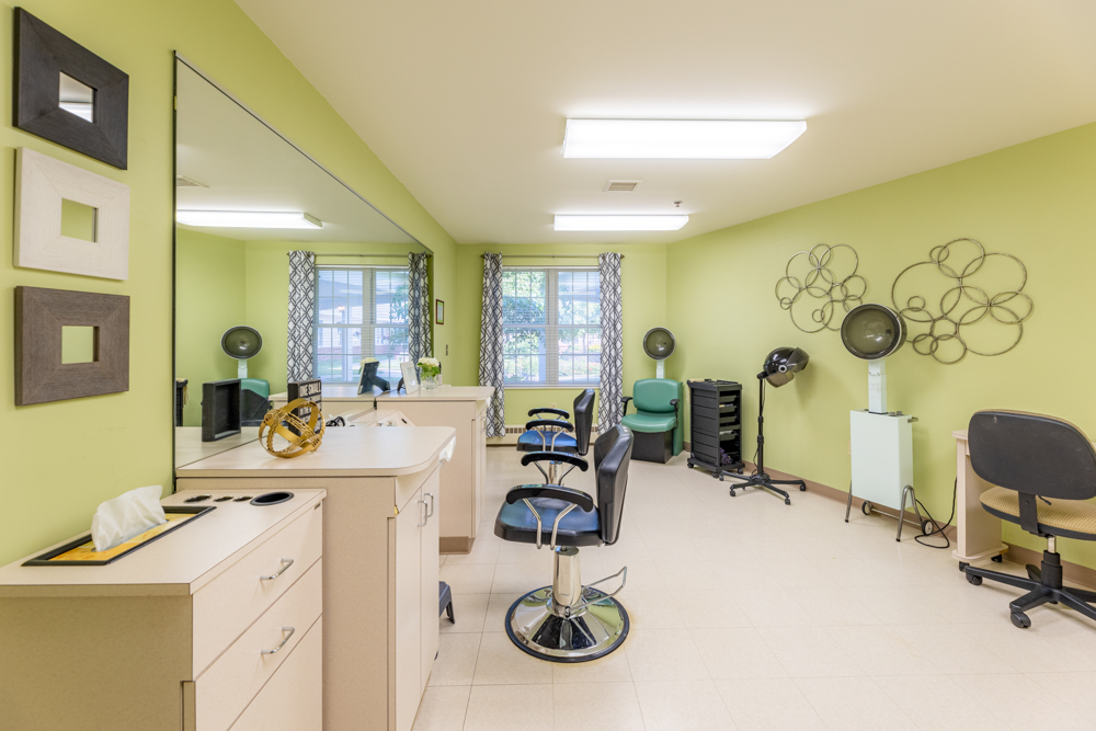 Brookridge Heights Interior Salon 01