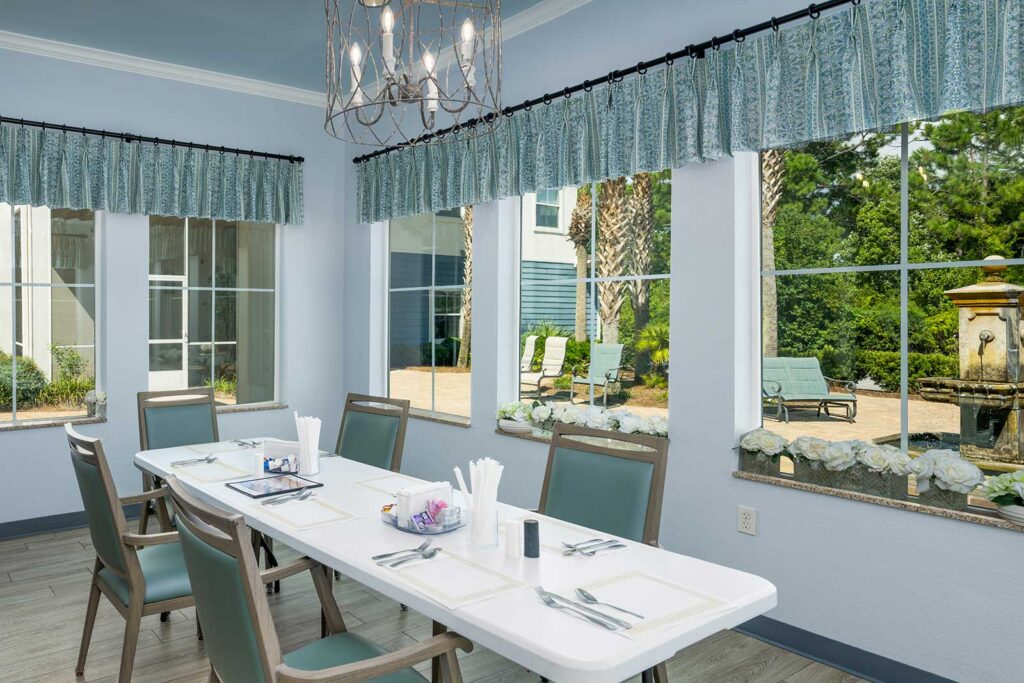 The Addison of Panama City Beach Interior Dining 03