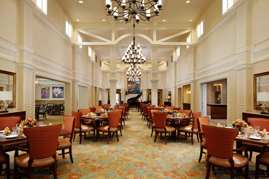 The Ashton at Villages Crossing Interior Dining 01