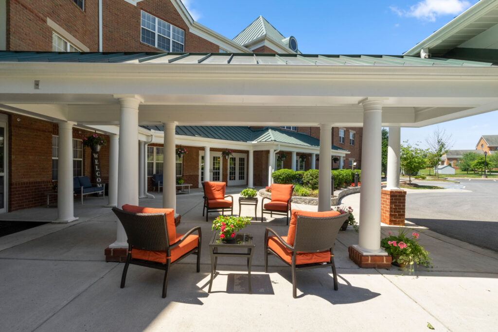 Tranquillity at Fredericktowne Exterior Front Patio 02