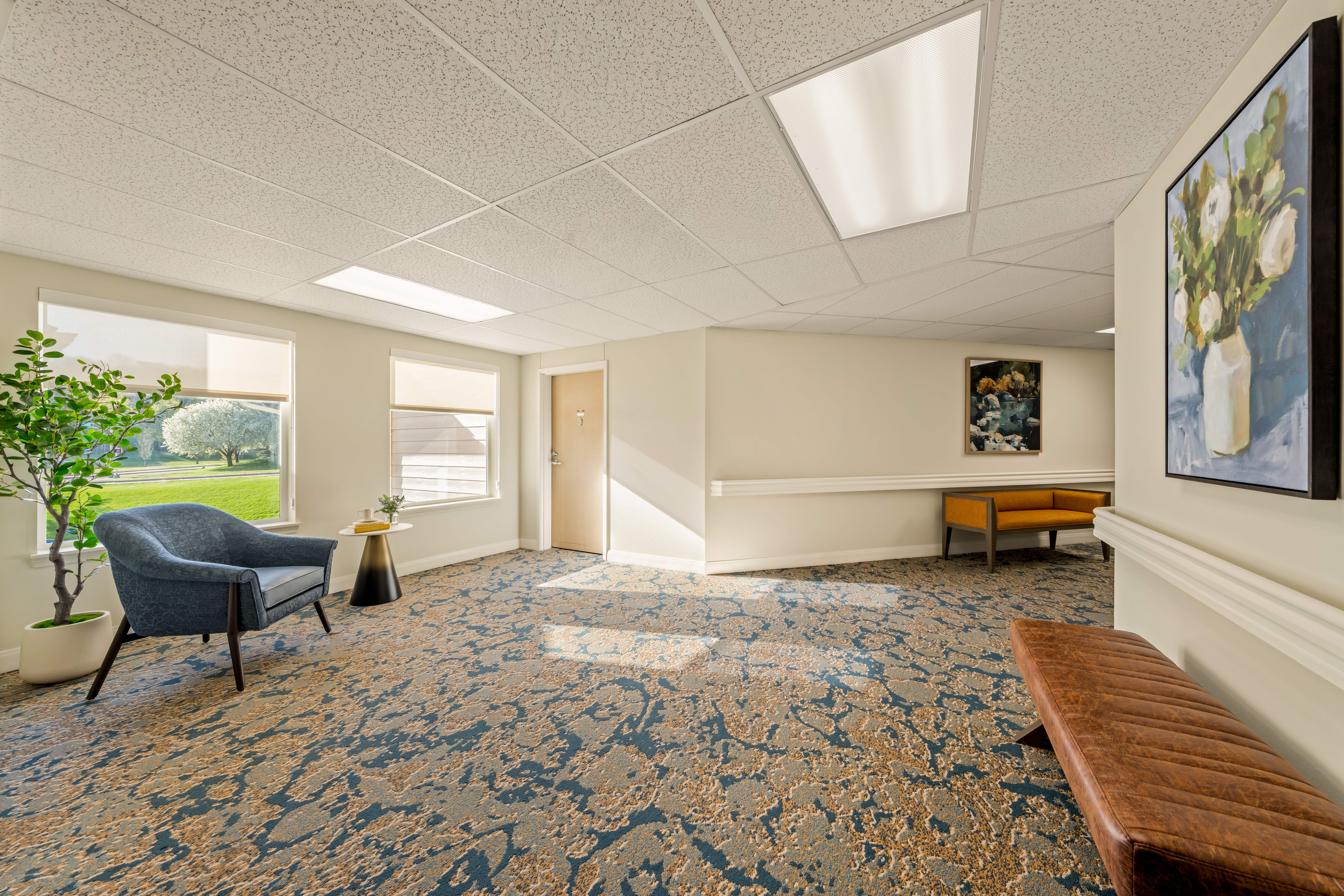 Oakwood Hills Interior Hallway 01