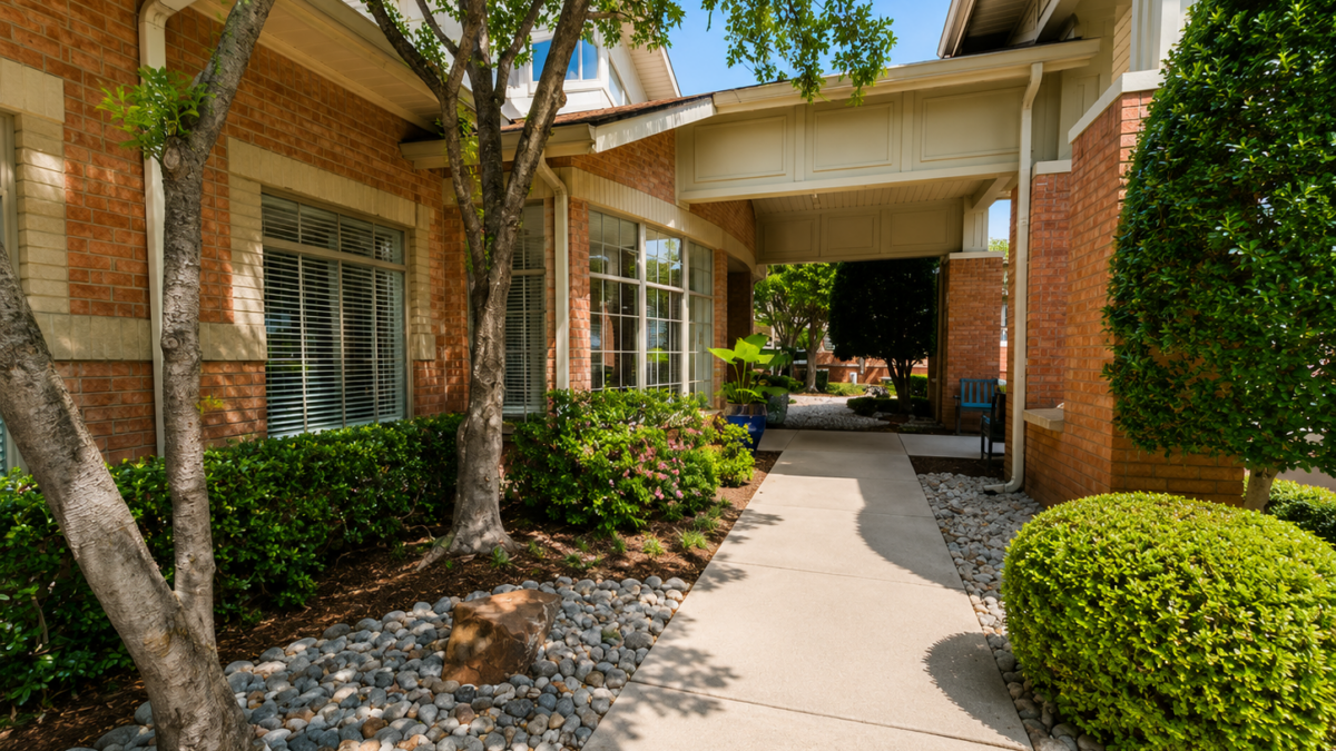 The Remington at Valley Ranch Exterior Patio 01 2