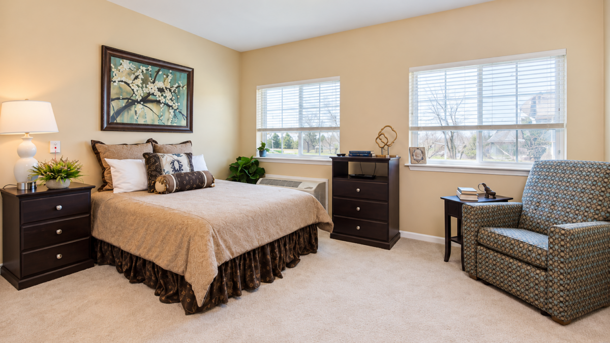 Cedar Lake Apartment 03 2