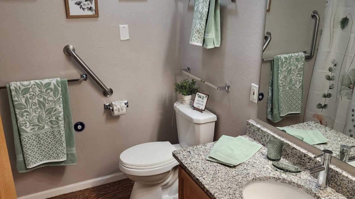 C1350 Apartment 05