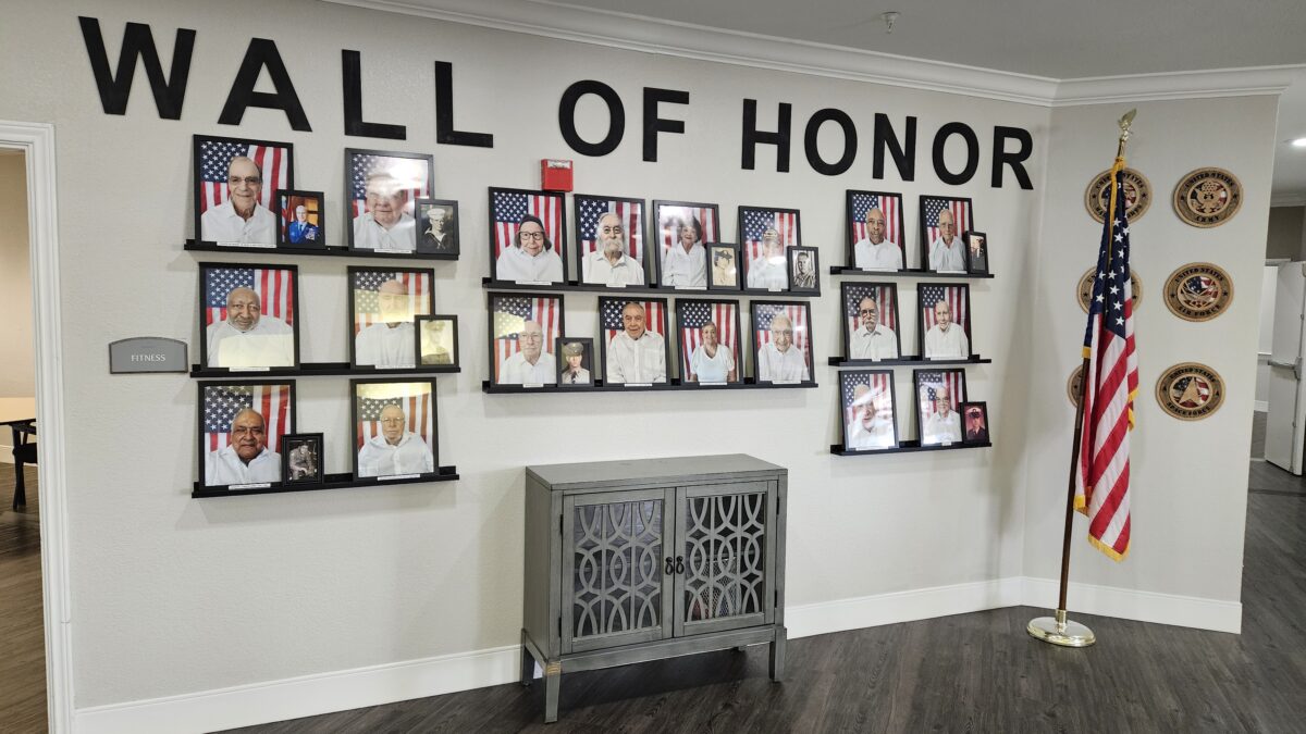 C1701 Interior WallofHonor 01